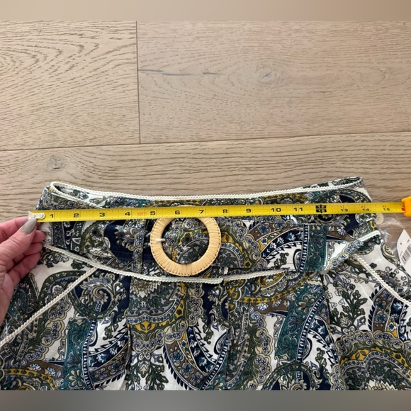 NWT Magaschoni Women’s Linen Paisley Print Shorts Size 6 - Picture 6 of 8